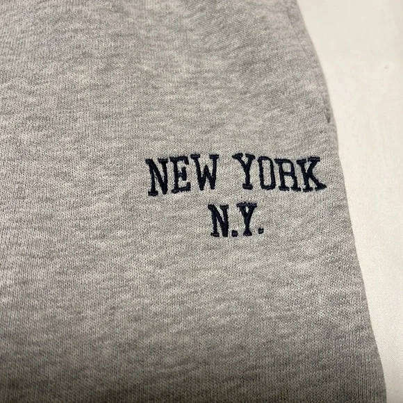 ⭐️ BRANDY MELVILLE Gray Sweatpants (OG STYLE—SHORTER THAN WHAT BM SELLS NOW!!) - Picture 5 of 9